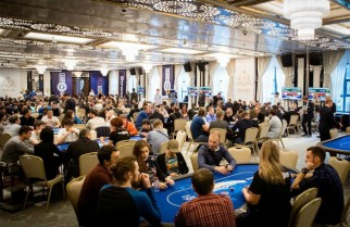 595220-sochi-poker-room